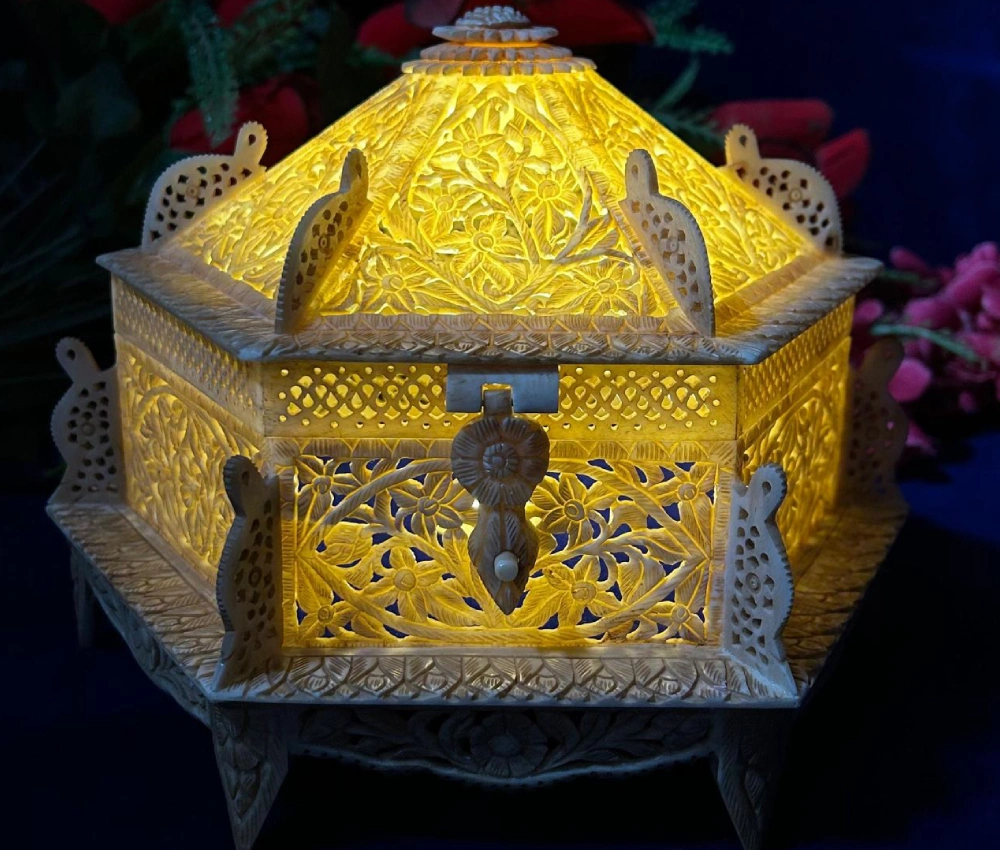 Lucknow Bone Carving - Image 4